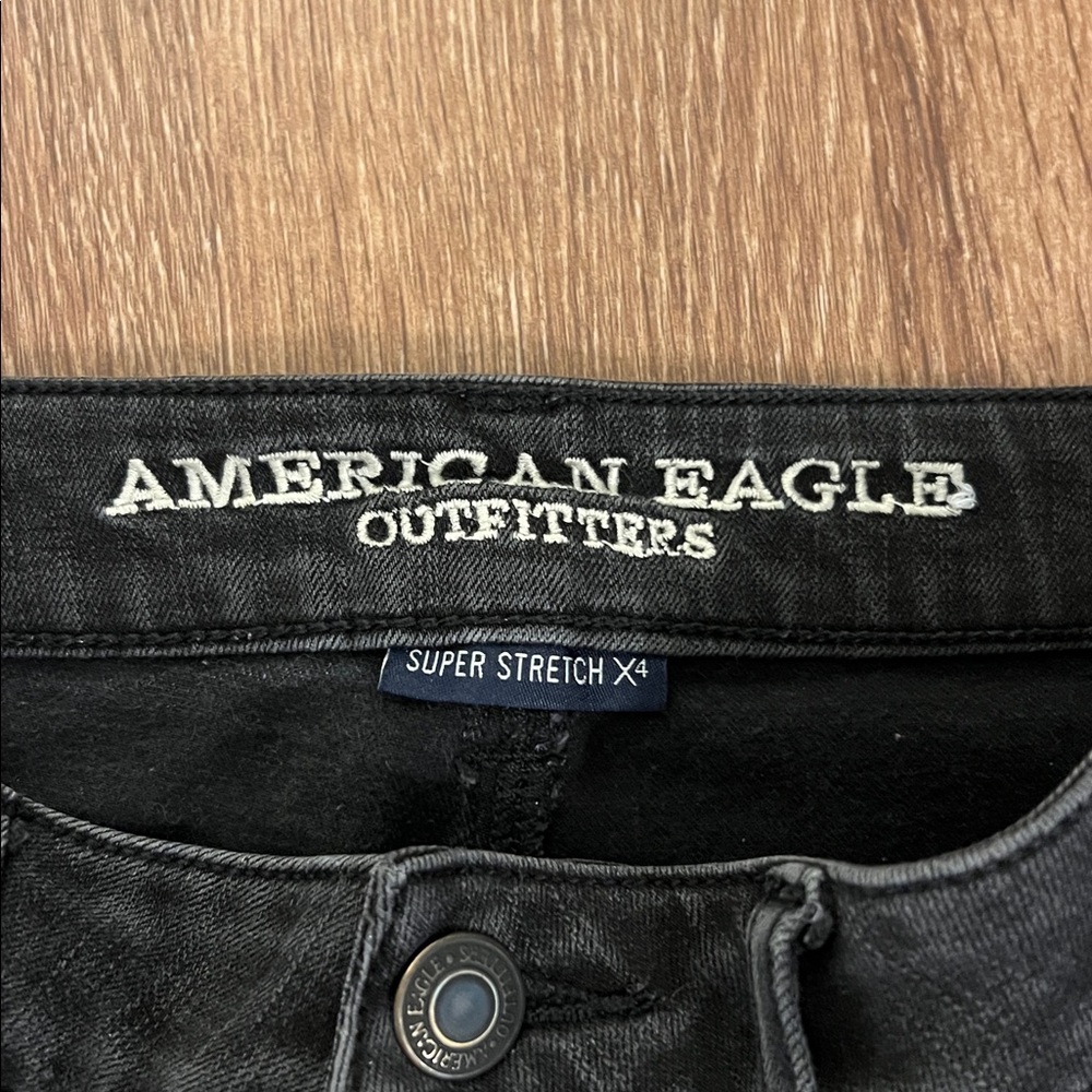 American Eagle Super Stretch Black Distressed Skinny Jeans - Picture 2 of 3